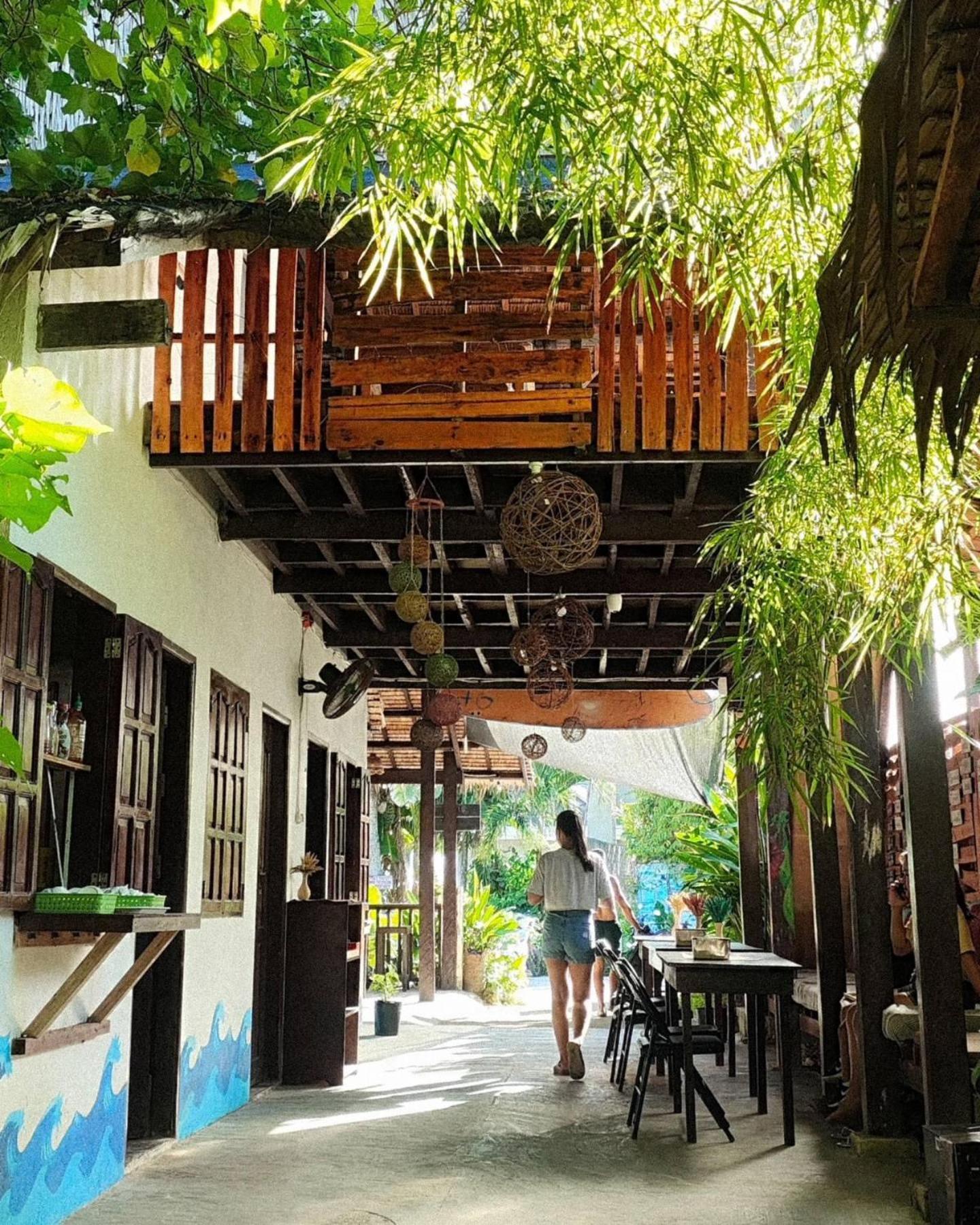 Wave Retreat Hostel General Luna  Exterior photo